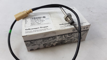 Original OE Volkswagen Abgastemperaturgeber 04L906088AD