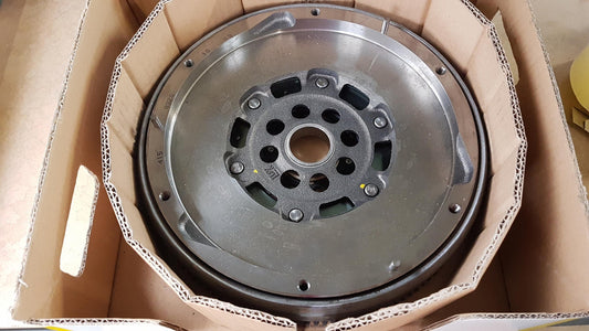 LUK Schwungrad für PEUGEOT 508 CITROEN C4 C5 LANCIA Phedra FIAT Scudo 415032010