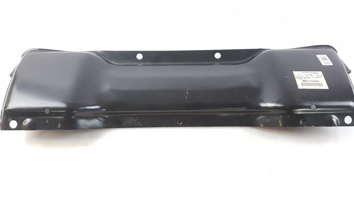 Original OE MITSUBISHI Unterfahrschutz MR210484