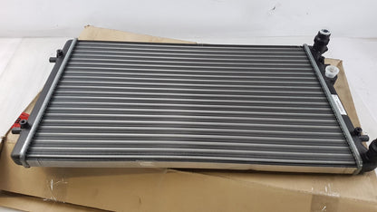 Original OE Volkswagen Wasserkühler 1J0121253AT