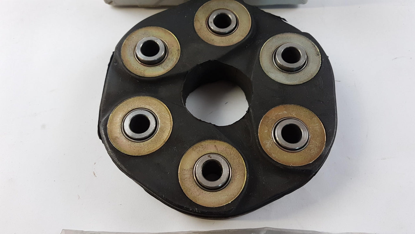 Original OE MERCEDES-BENZ Kardanwelle Gelenk A2024101315