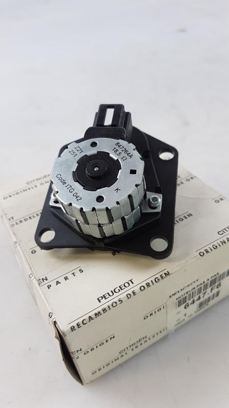 Original OE Peugeot blend flap actuator 6447F6 