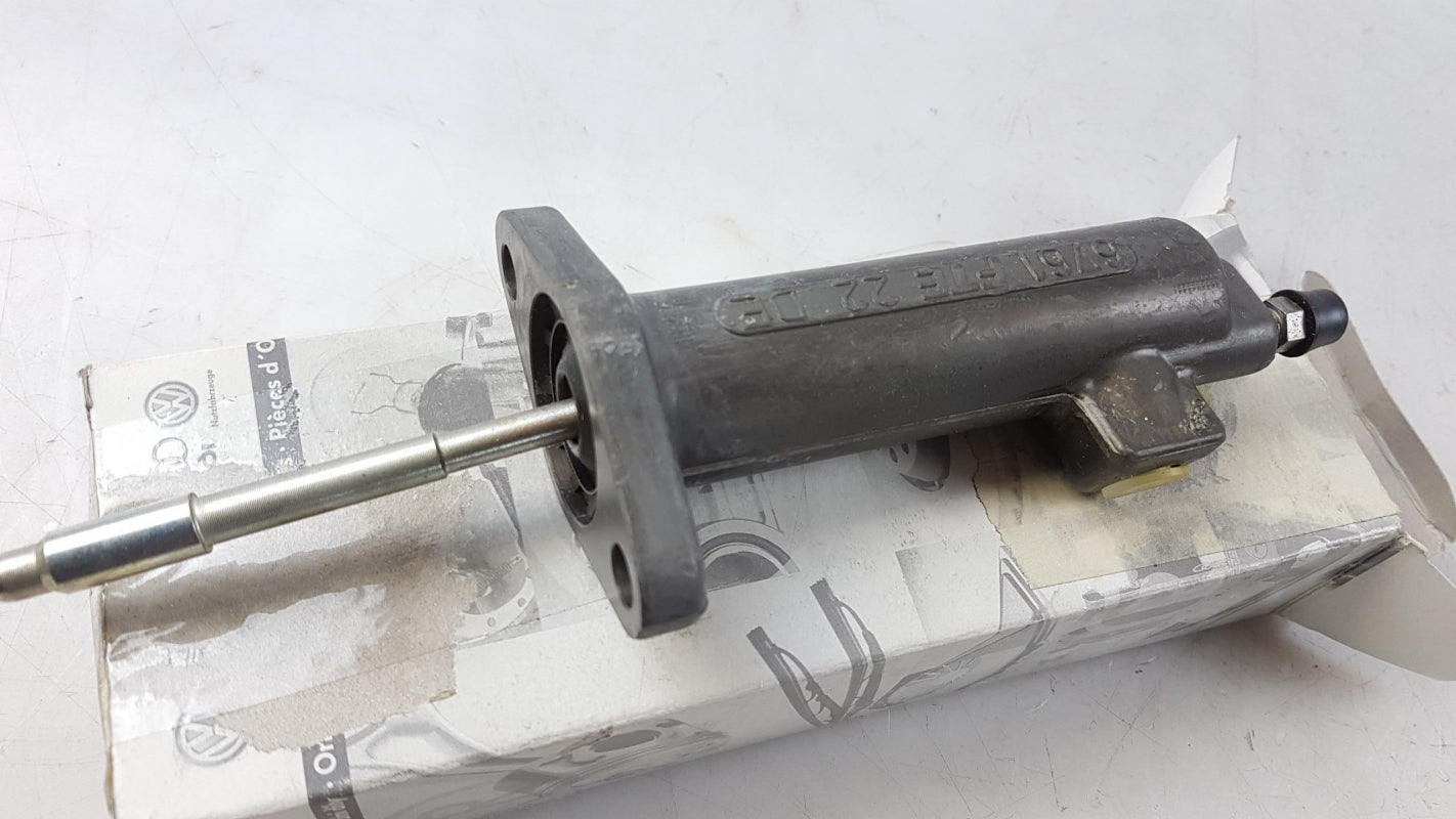 Original OE Volkswagen Kupplung Nehmerzylinder 2D0721261A