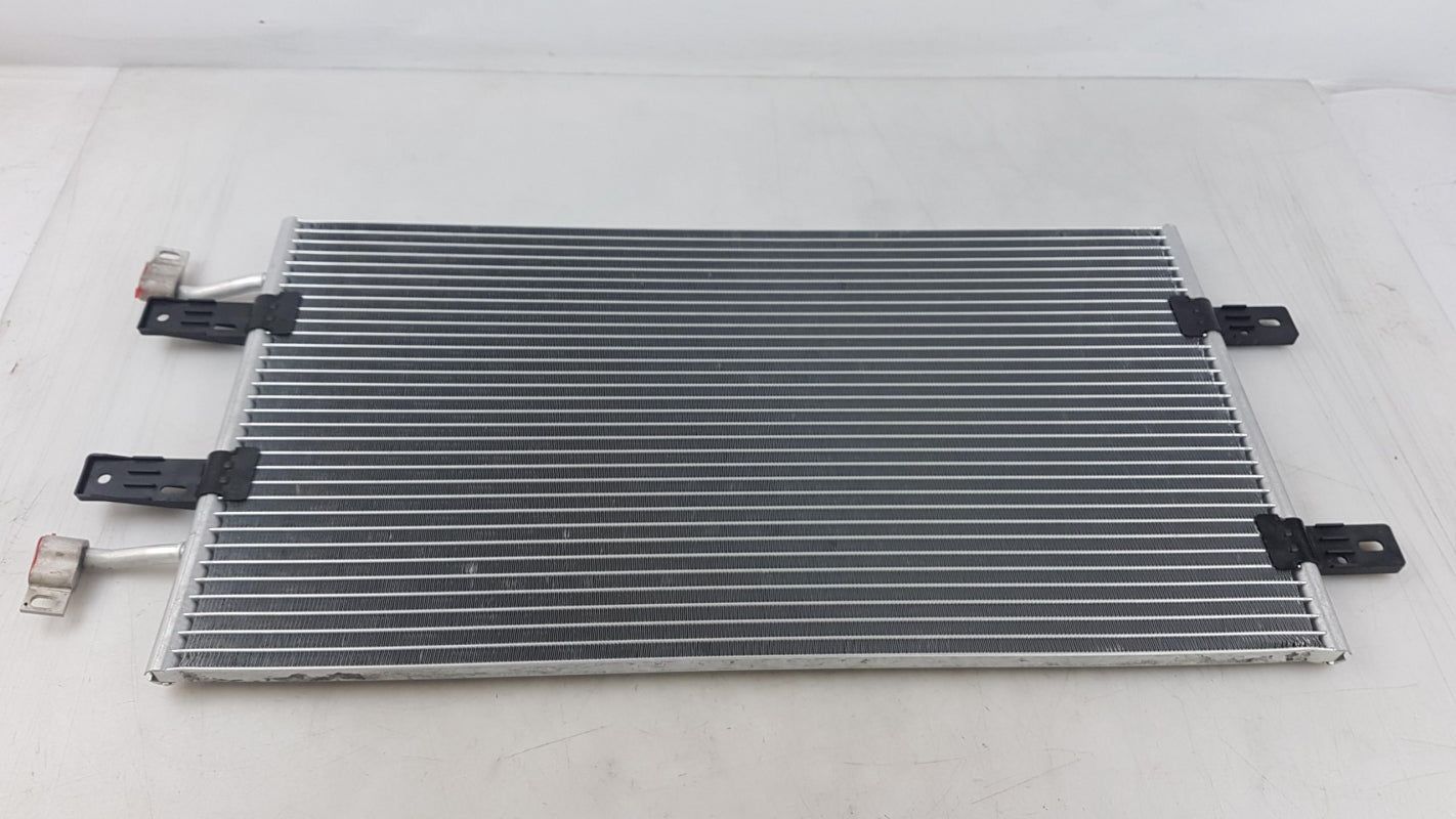 Original OPEL Vivaro-A RENAULT Trafic II Klimakondensator 93861172