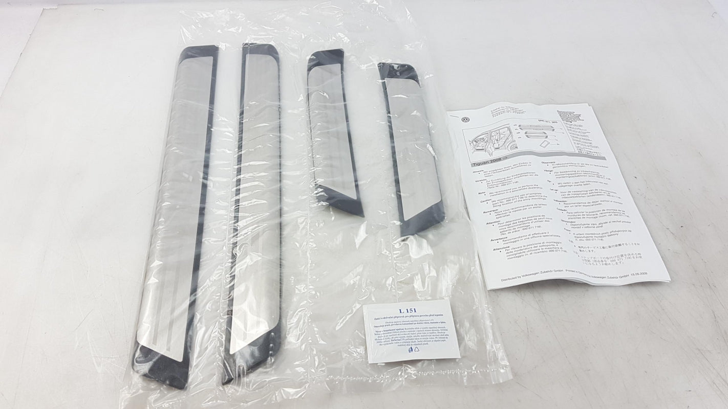 Original VW Tiguan 2007-2017 Einstiegsleistensatz (4 Stück) 5N0071303