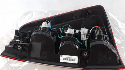 Original NISSAN Navara NP300 Heckleuchte Rückleuchte Rechts 265504KJ0A