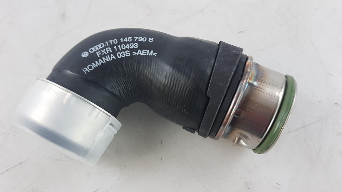 Original AUDI A3 VW Golf V Passat SKODA Octavia 1.9TDI Kühlerschlauch 1T0145790B