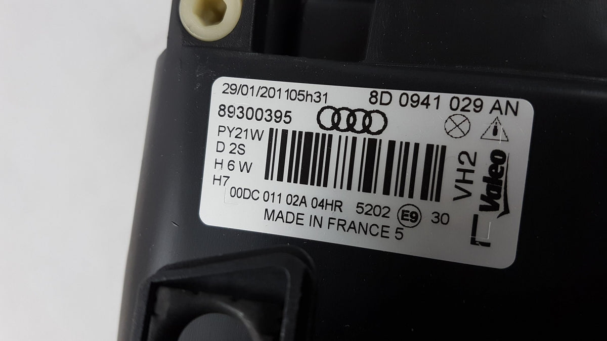 Original AUDI A4 (8D) Hauptscheinwerfer Scheinwerfer Halogen Links 8D0941029AN