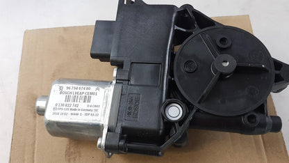Original PEUGEOT 308 SW I 2012 > Wischermotor Vorne Links 9675467480
