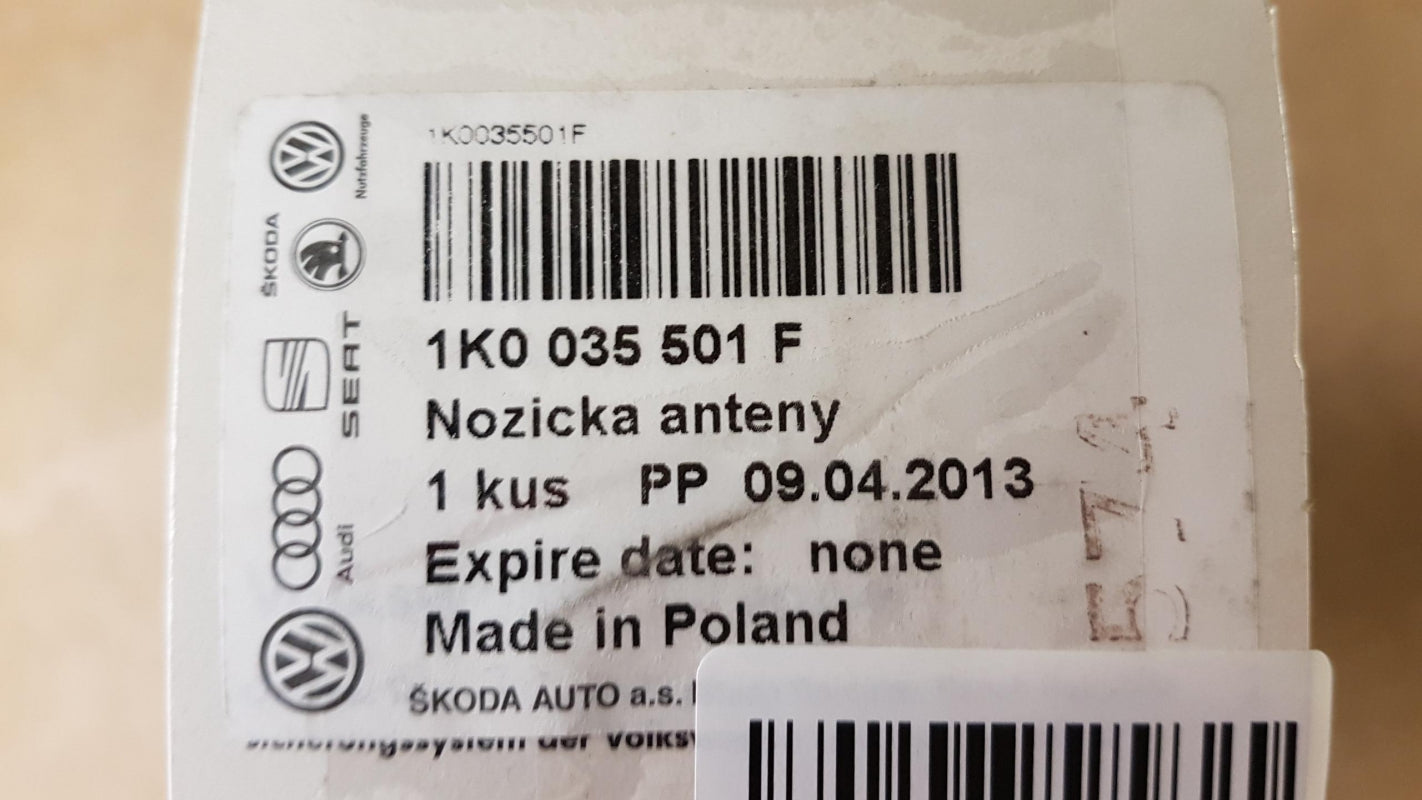 Original OE Volkswagen Antennenfuss 1K0035501F