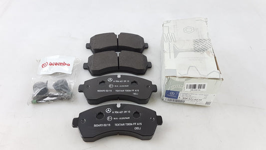 Original MERCEDES-BENZ Sprinter W906 W910 Bremsbeläge Satz Vorne A9064210300