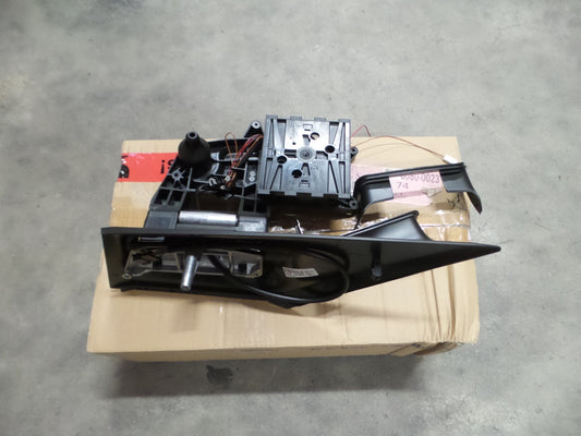 Original MERCEDES-BENZ W906 Sprinter Außenspiegel Gehäuse links A0008103019