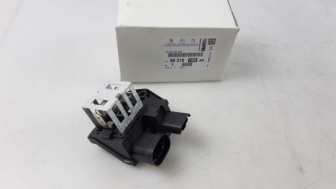 Original Peugeot 207 208 508 2008 DS3 C-C5 radiator fan relay 9827870080 