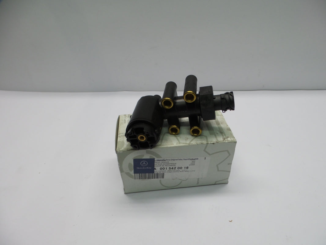 Original MERCEDES-BENZ LKW Luftfederungsniveau Sensor A0015420018