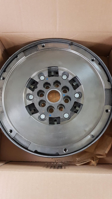 Original OPEL Astra-J Mokka Corsa-D Schwungrad 55570195