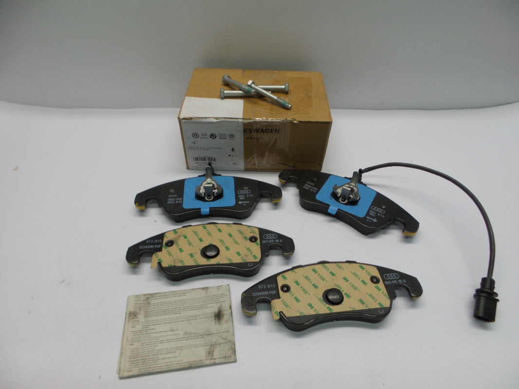 Original AUDI A4 A5 brake pads with warning contact front 8R0698151 