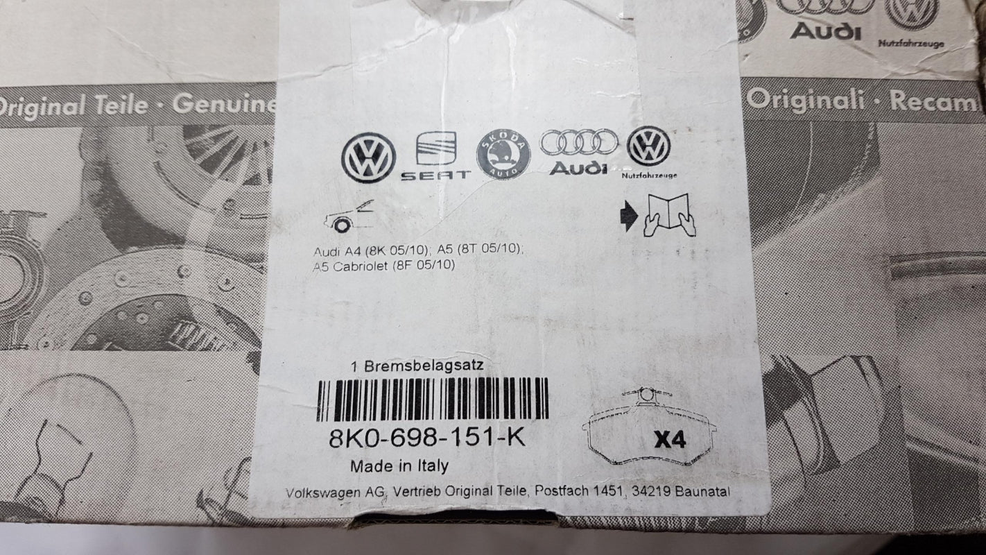 Original AUDI A4 8K A5 8T Bremsbeläge mit Warnkontakt 320X30mm Vorne 8K0698151K
