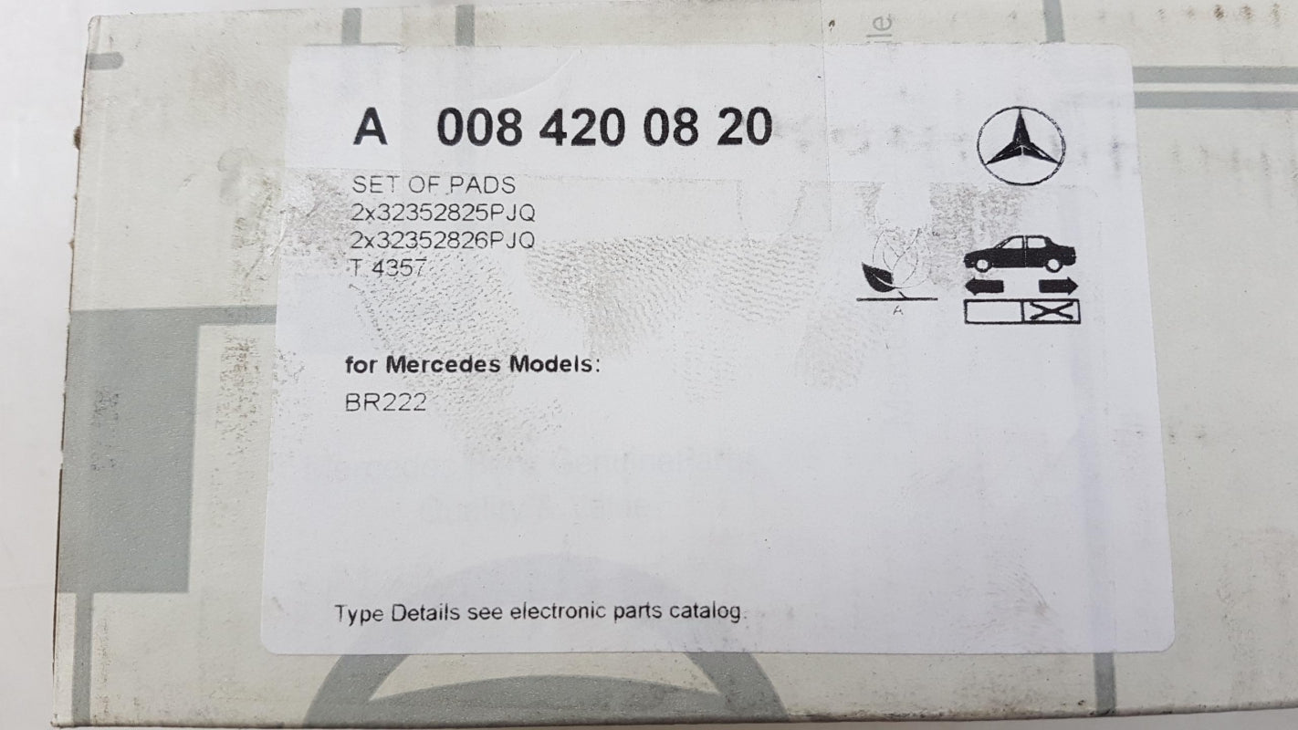 Original OE MERCEDES-BENZ Bremsbeläge A0084200820