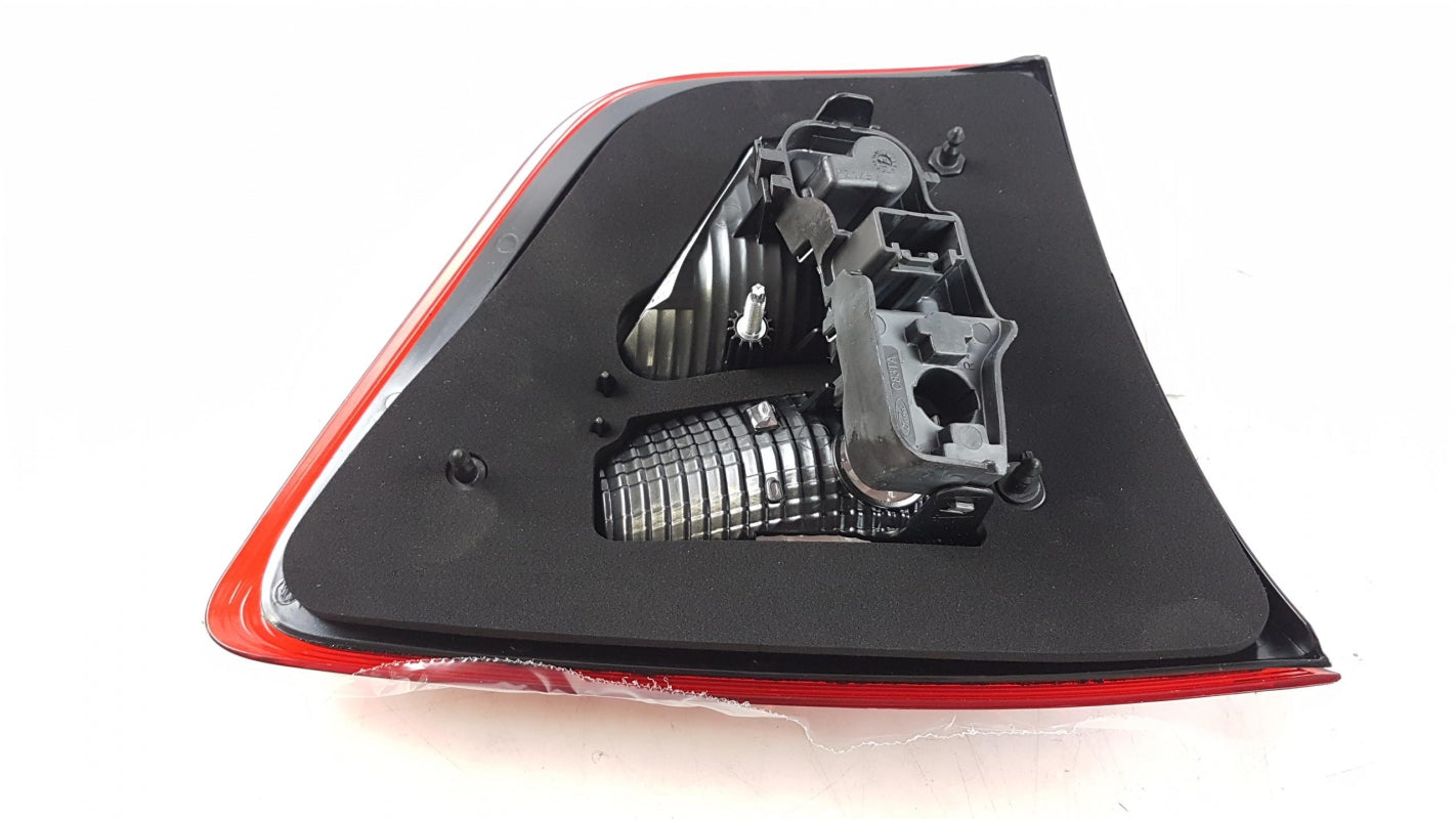Original FORD C-MAX 2011-2015 Heckleuchte Rechts 1861698