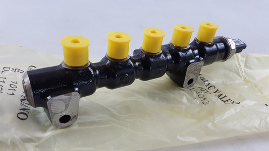 Original PEUGEOT 407 3008 CITROEN C2 C3 Kraftstoff Verteilerrohr 1570G2