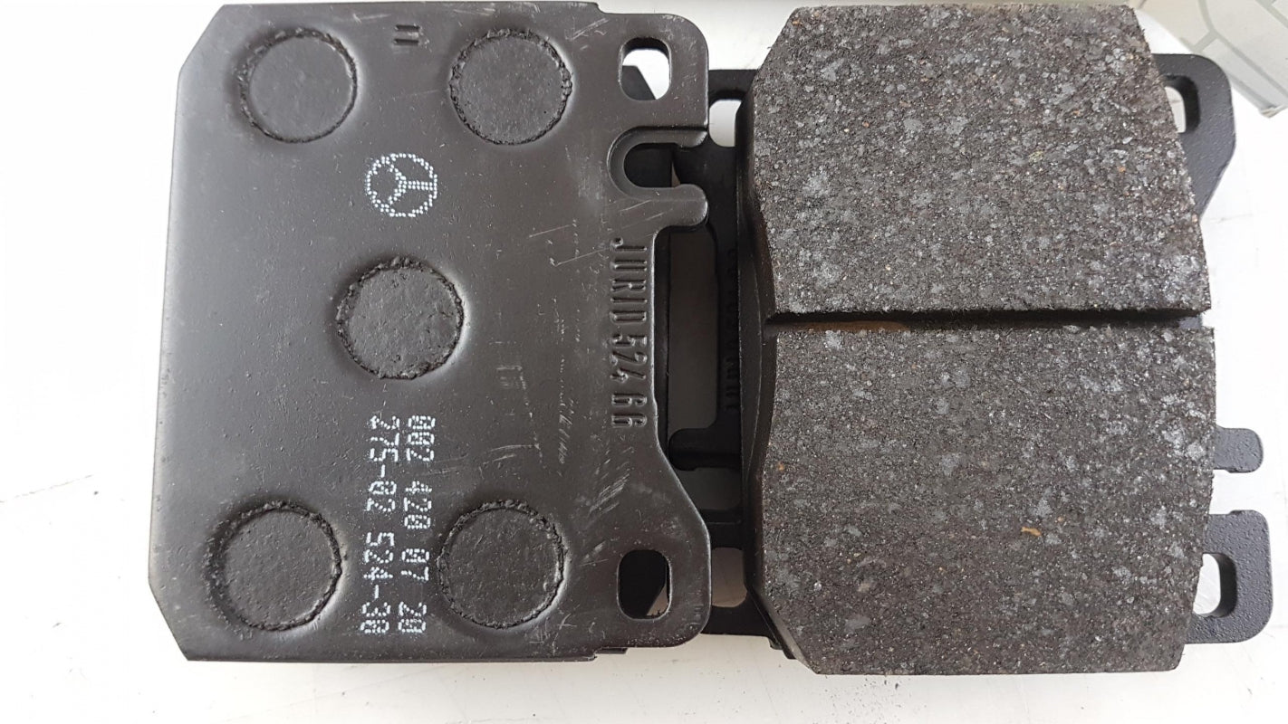 Original OE MERCEDES-BENZ Bremsbeläge A0024200720