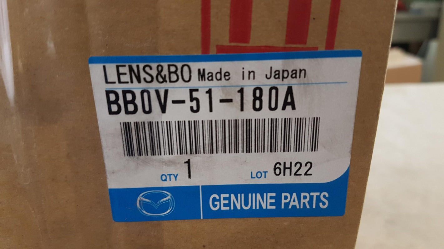 Original OE MAZDA Heckleuchte BB0V51180A