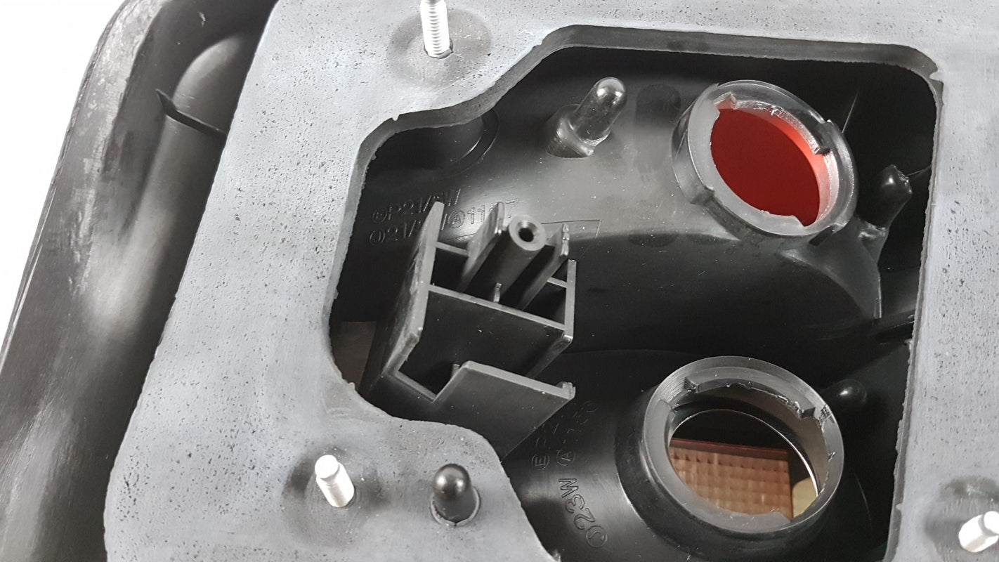 Original OE MAZDA Heckleuchte BB0V51180A