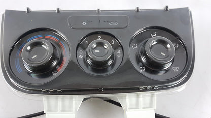 Original OE FIAT Heizungsbetätigung 735498657