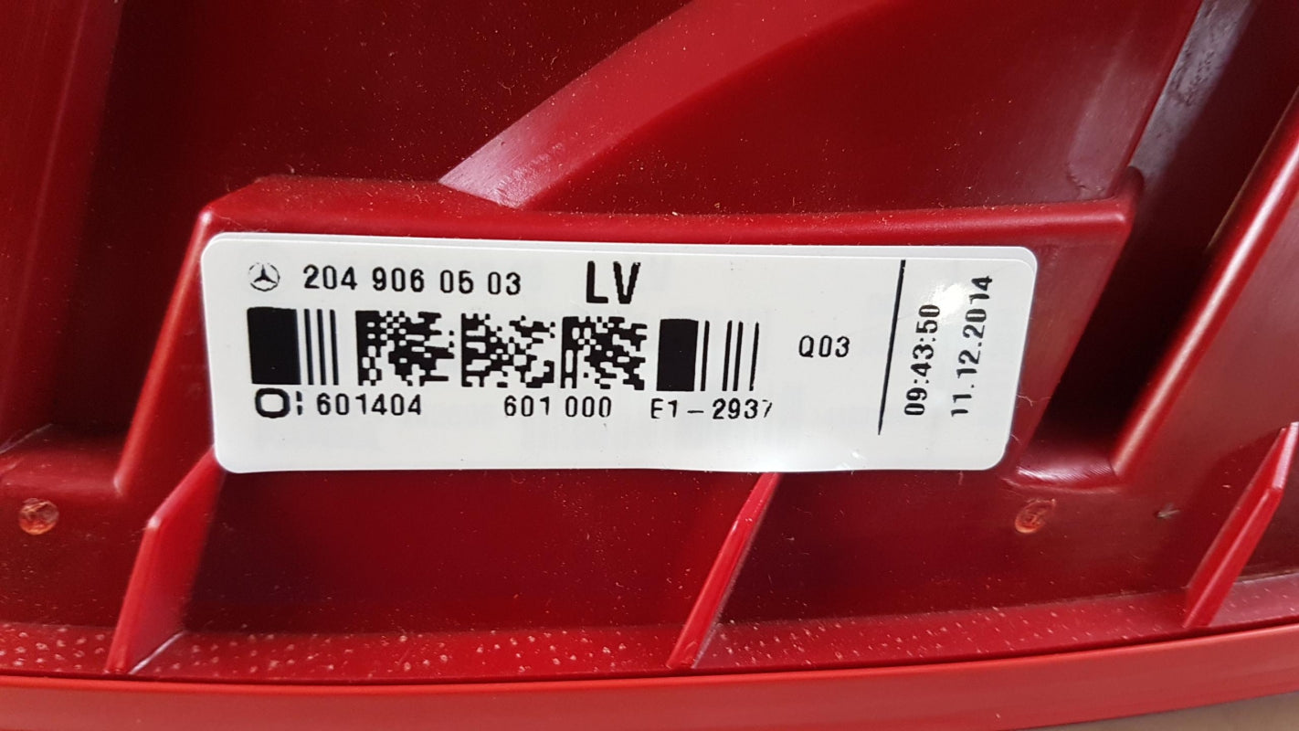 Original MERCEDES-BENZ C-Klasse W204 Heckleuchte Rückleuchte Rechts A2049060503