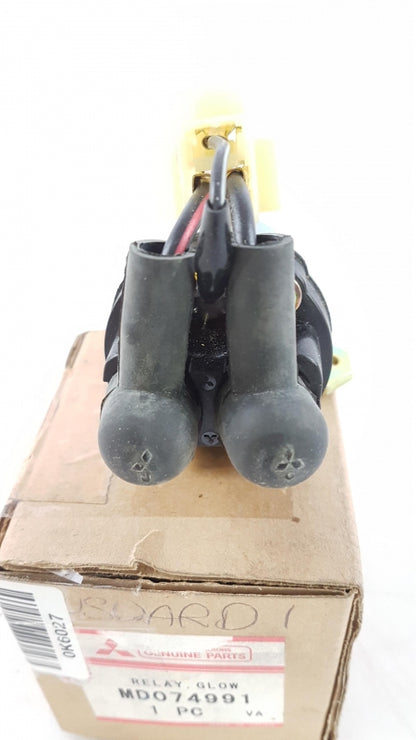 Original OE MITSUBISHI Glühkerzen Steuergerät MD074991