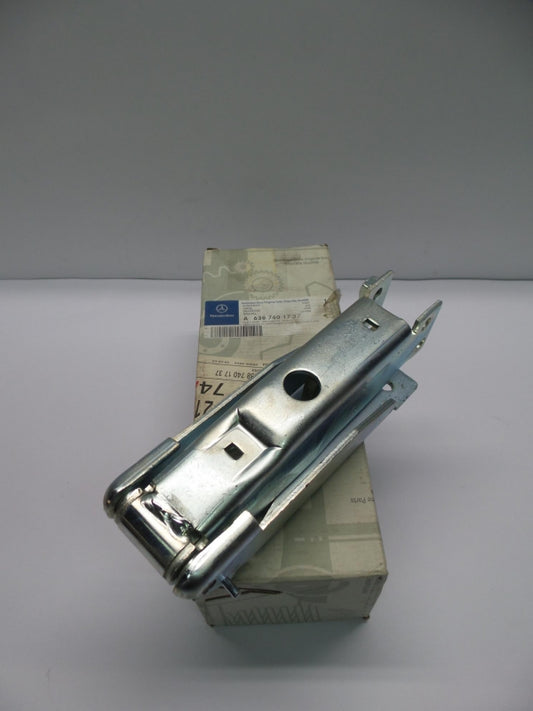 Original MERCEDES-BENZ W638 Hecktürscharnier rechts unten A6387401737