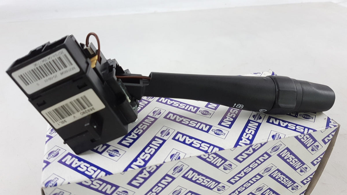 Original OE NISSAN Lenkstockschalter 252602F016