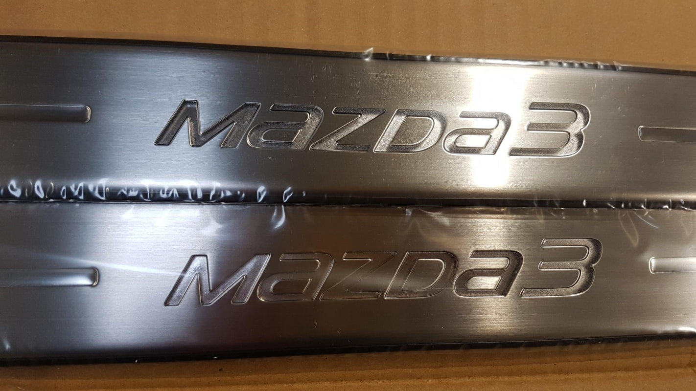 Original MAZDA3 '13-'18 Einstiegsleistensatz 4-teilig Edelstahl BHR1V1370