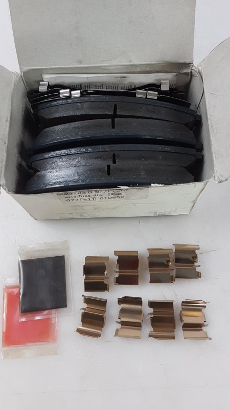Original OE MAZDA Bremsbeläge LDY53323Z