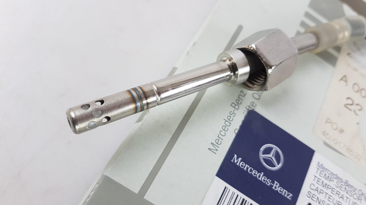 Original MERCEDES-BENZ GLC C253 X253 Abgastemperaturgeber A0009058904