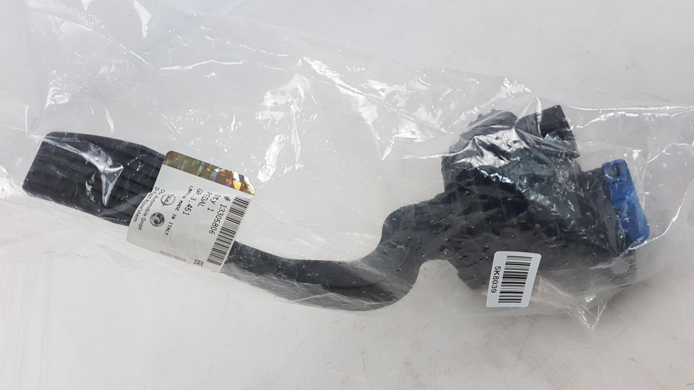 Original OPEL Corsa-D Adam 2013-2019 Gaspedal 13305806