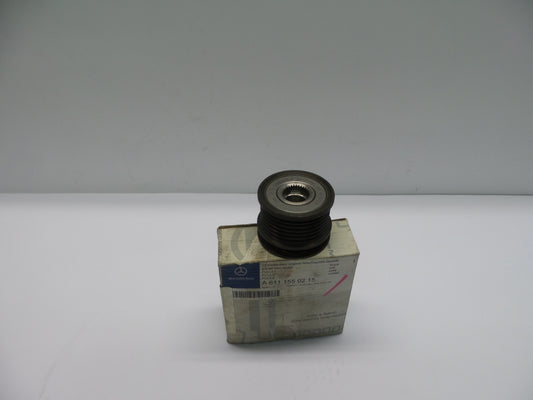 Original MERCEDES-BENZ W202 W638 Lichtmaschine Riemenscheibe A6111550215