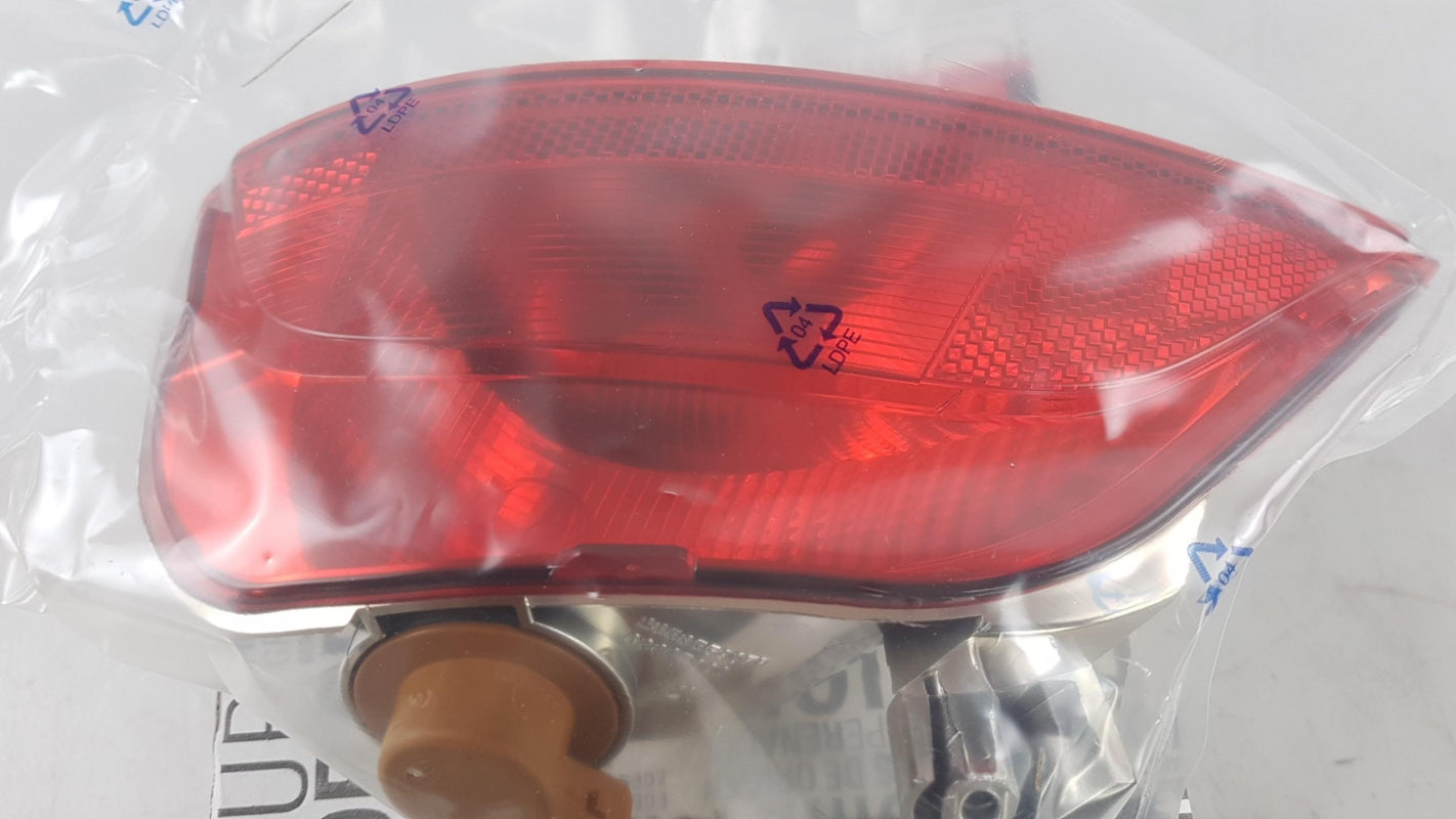 Original OE RENAULT Rückleuchte 265855907R