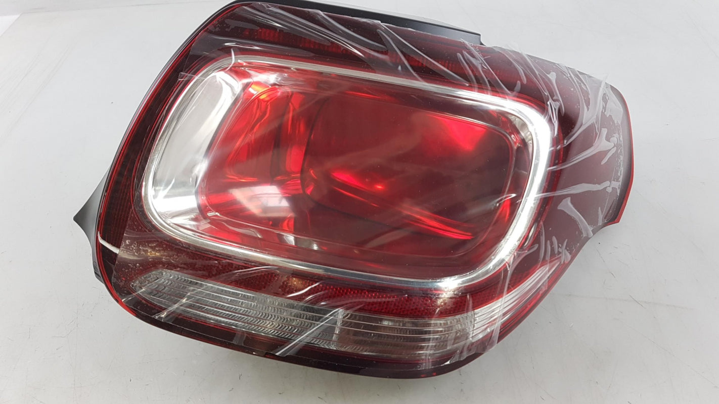 Original CITROEN DS3  Heckleuchte rechts 9808418480