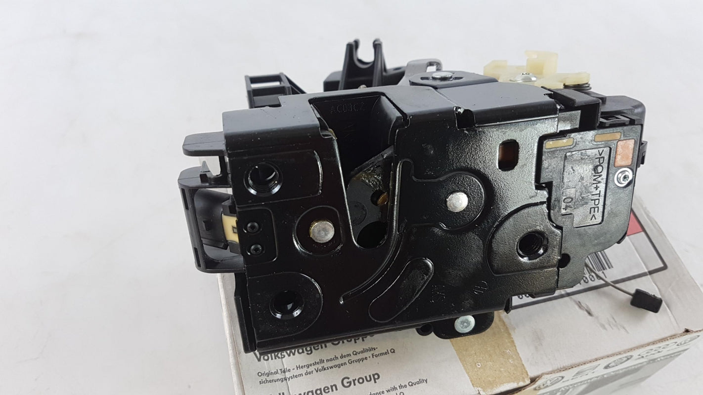 Original VW Beetle Bora Golf Lupo SKODA Fabia Türschloss vorne rechts 6X1837014G