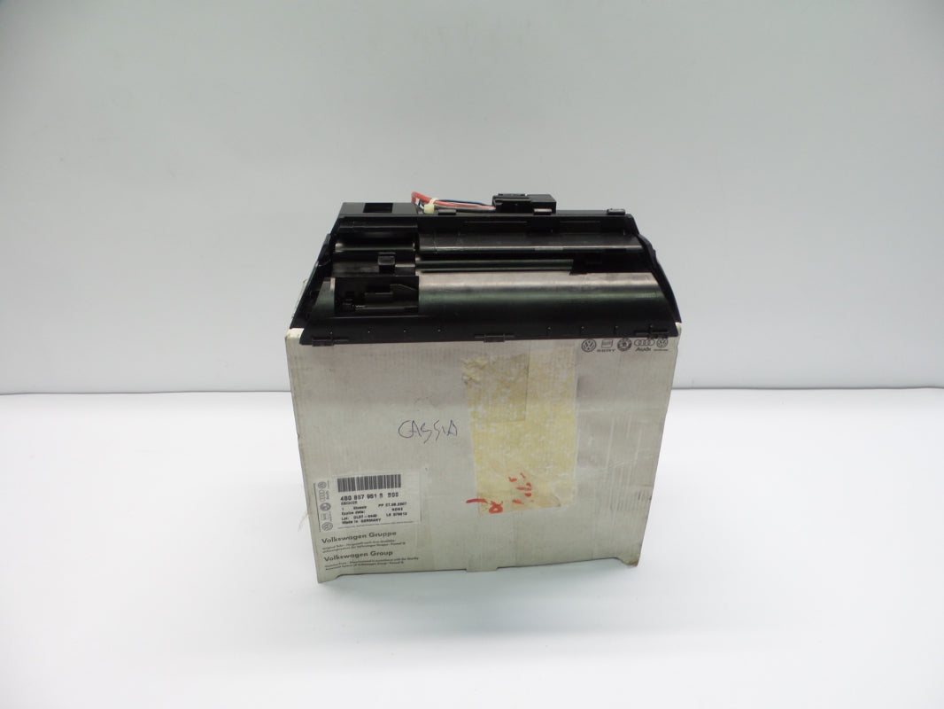 Original AUDI A6 RS6 VW Transporter Aschenbecher satinschwarz 4B0857951SB98