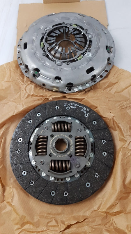 Original AUDI A3 VW Golf 7 Passat B7 Crafter 2E 2.0TDI Kupplungssatz 03L141018FX