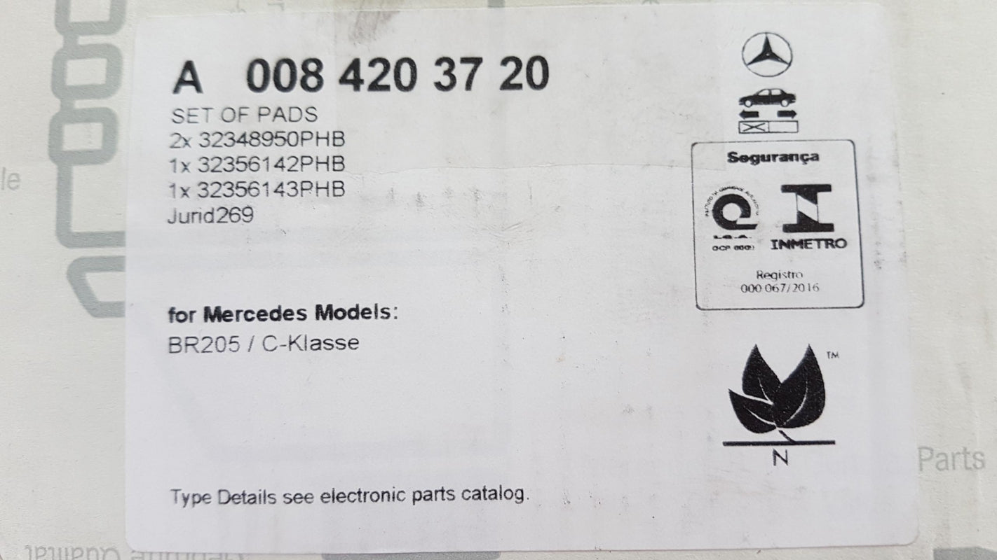Original MERCEDES-BENZ C-Klasse W205 Bremsbeläge Vorne A0084203720