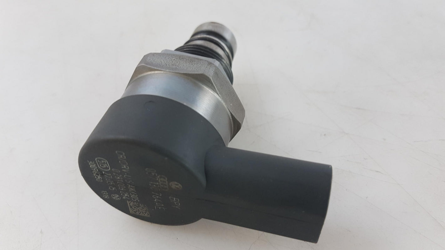 Original VW Touareg  II (7P) AUDI A4 (8K) Q5 Q7 Druckregelventil 057130764AE