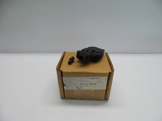 Original MERCEDES-BENZ W251 W172 W164 Schrittmotor Klimkasten A1648202042