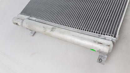 Original OE HYUNDAI/KIA Klimakondensator 976061J200