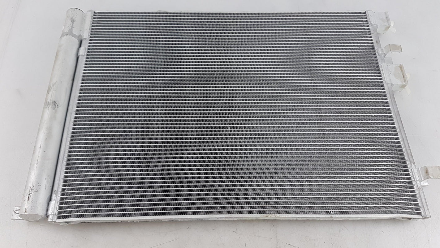 Original OE HYUNDAI/KIA Klimakondensator 976061J200