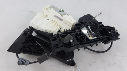 Original MERCEDES-BENZ M-Klasse W164 Türschloss Rechts A1647301035