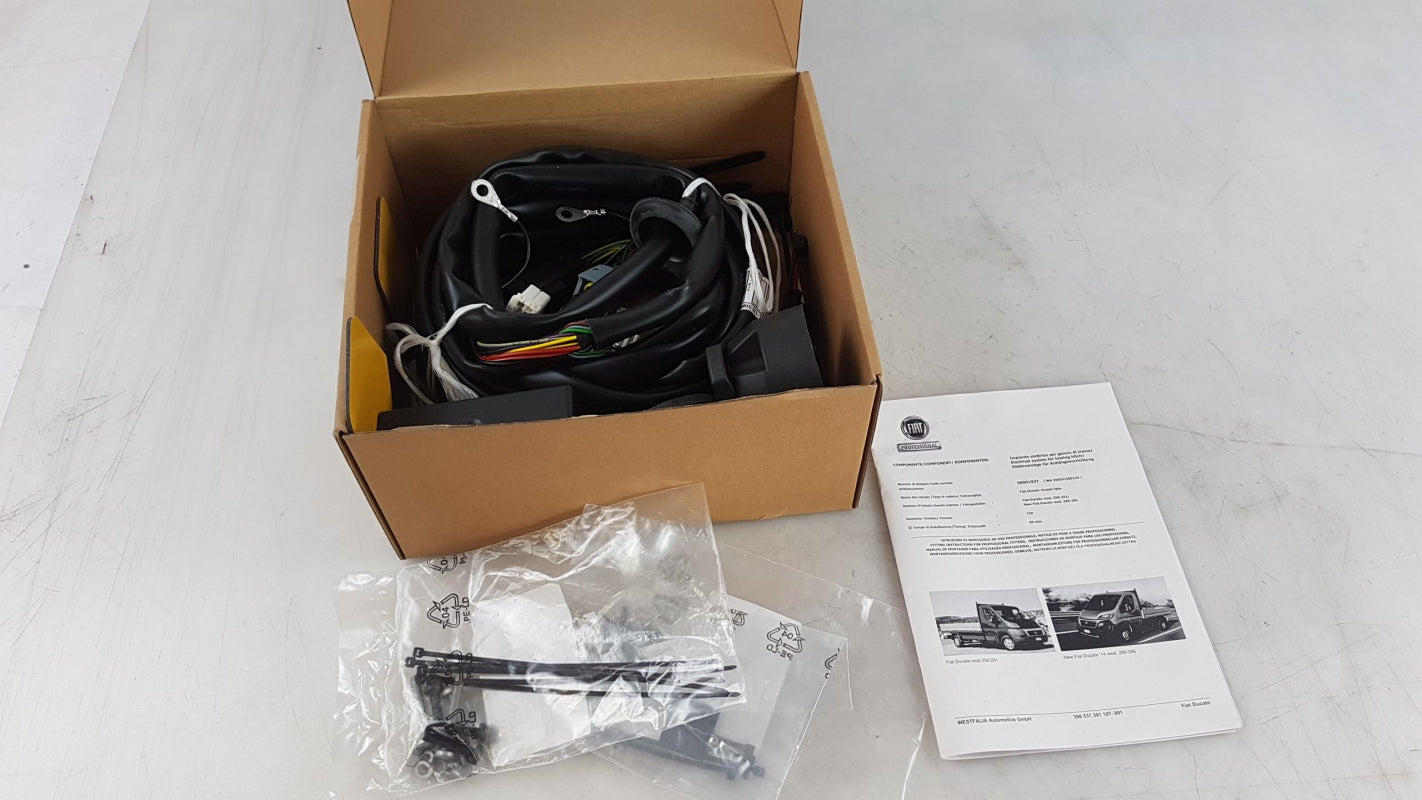 Original OE FIAT Anhängerkupplung Elektrosatz 50901937