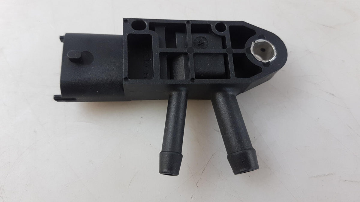 Original OE NISSAN Abgastemperaturgeber 2082700Q0G
